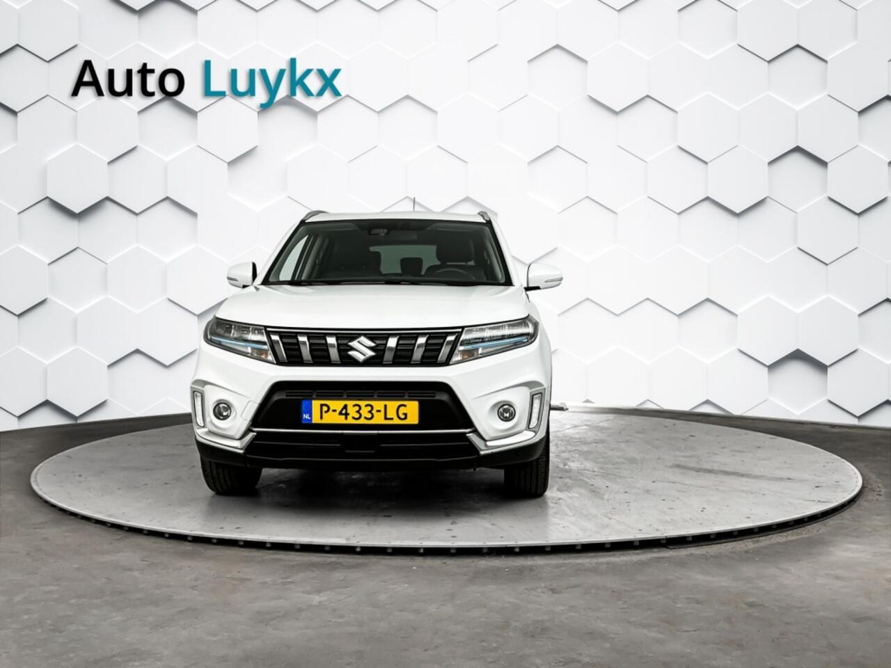 Suzuki VITARA 1.4 Boosterjet Style Smart Hybrid Automaat | Leder/Alcantara | Adaptieve Cruise Control | Parkeercamera