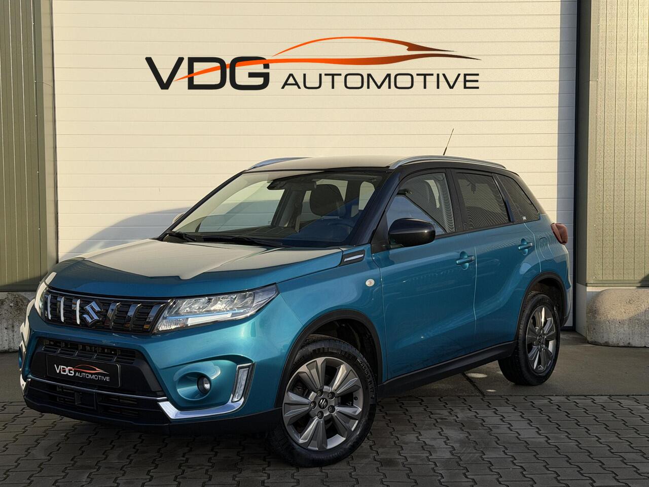Suzuki VITARA 1.4 Boosterjet Select Smart Hybrid / Clima / Keyless / Navi / Carplay / Camera / Stoelverwarming / Two Tone