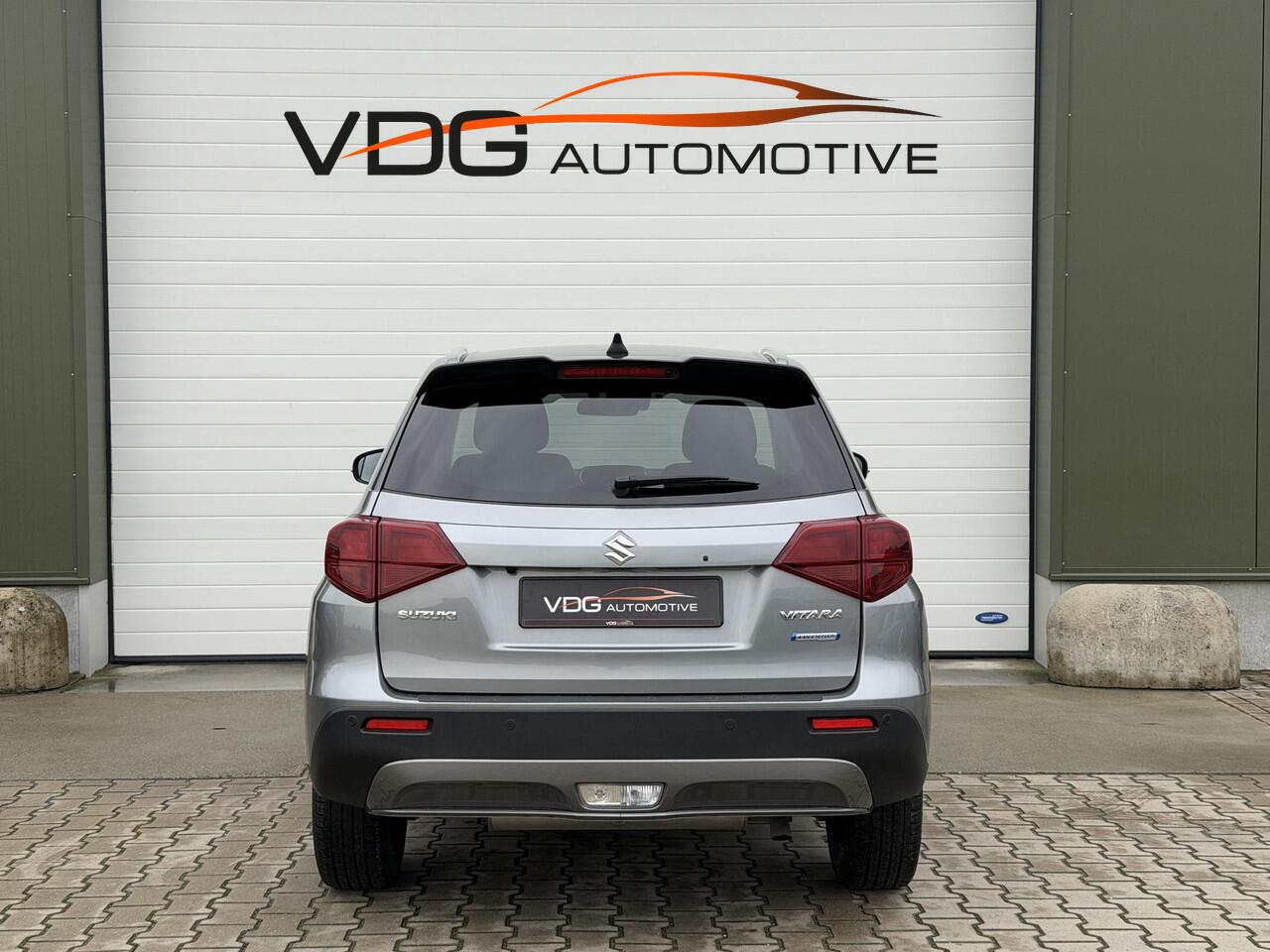 Suzuki VITARA 1.4 Boosterjet 129PK Style Smart Hybrid / Pano / Clima / Camera / Keyless / Alcantara / Adaptive Cruise / Two Tone / Stijl