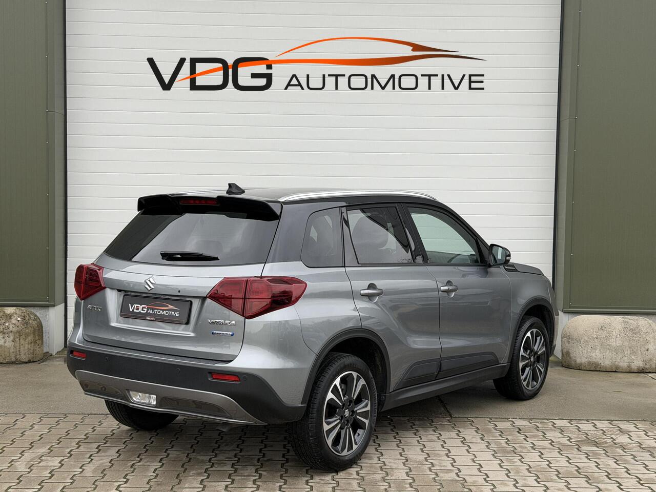 Suzuki VITARA 1.4 Boosterjet 129PK Style Smart Hybrid / Pano / Clima / Camera / Keyless / Alcantara / Adaptive Cruise / Two Tone / Stijl
