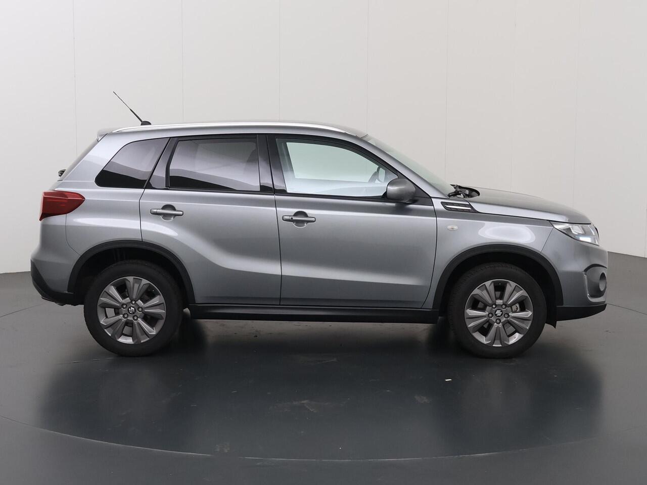 Suzuki VITARA 1.5 Hybrid Select | Navigatie | Camera | DAB | Climate Control | Stoelverwarming | Adaptieve CruiseControl | Dodehoek detectie |