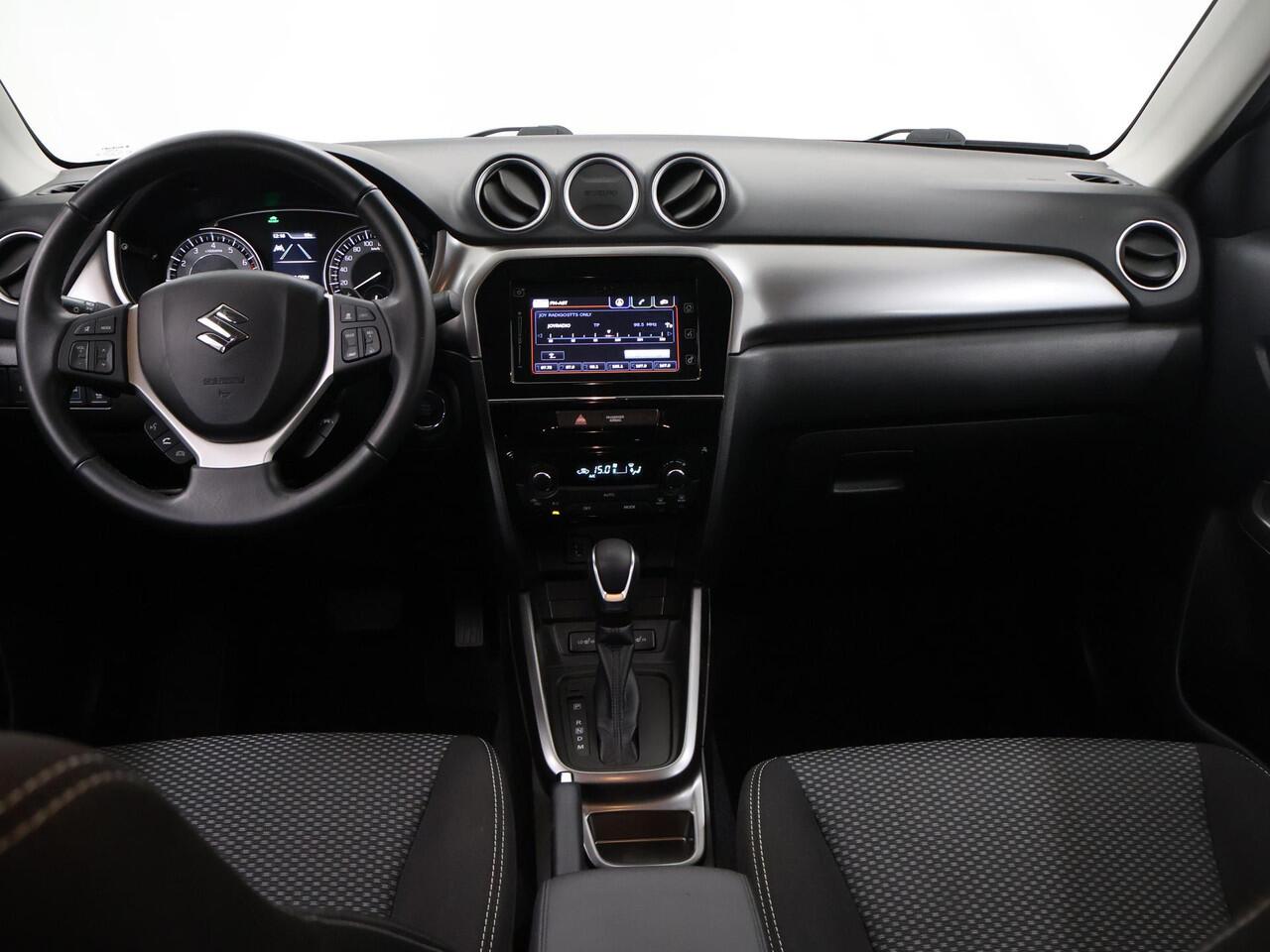 Suzuki VITARA 1.5 Hybrid Select | Navigatie | Camera | DAB | Climate Control | Stoelverwarming | Adaptieve CruiseControl | Dodehoek detectie |