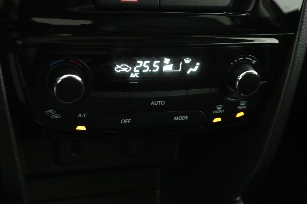 Suzuki VITARA 1.4 Boosterjet Style Smart Hybrid | Climate control | Cruise control adaptive | Navigatie | Panoramadak | Stoelverwarming | Apple carplay, Android auto | Camera |