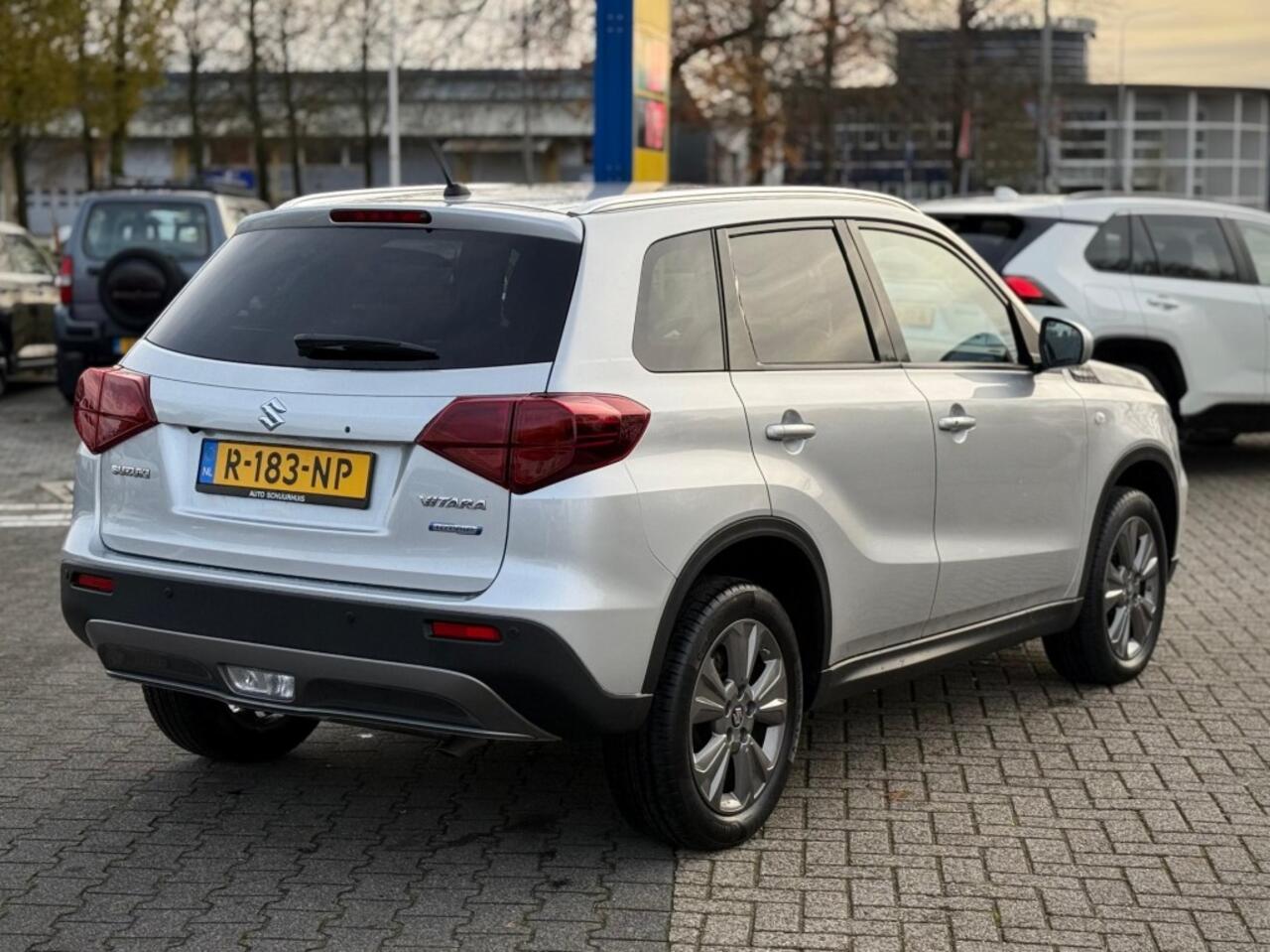 Suzuki VITARA 1.4 SELECT SMART HYBRID AUTOMAAT CAMERA NAVI 14.300KM