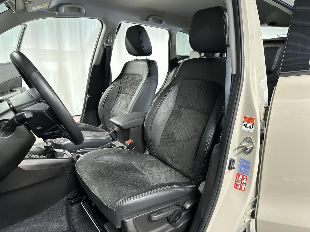 Suzuki VITARA 1.4 Boosterjet Style Smart Hybrid Navi | LED | Camera