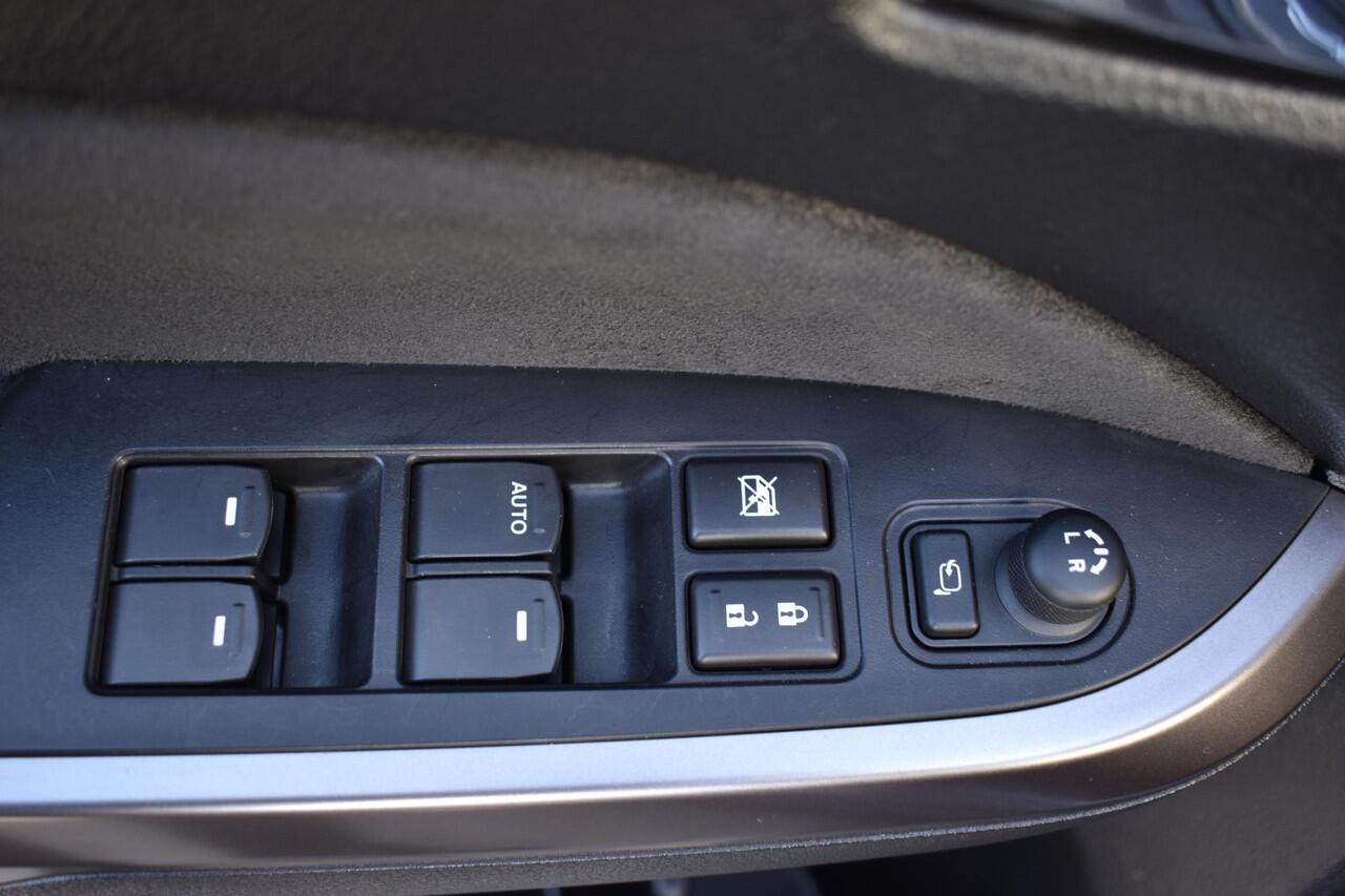 Suzuki VITARA 1.5 Hybrid Style APPLECARPLAY EN ANDROID AUTO | 1E EIGENAAR | LAGE KM STAND | SENSOREN V+A | RIJHULPSYSTEMEN | DEALER ONDERHOUDEN | SCHUIFKANTELDAK | LM VELGEN |CLIMATE EN CRUISE CONTROL |