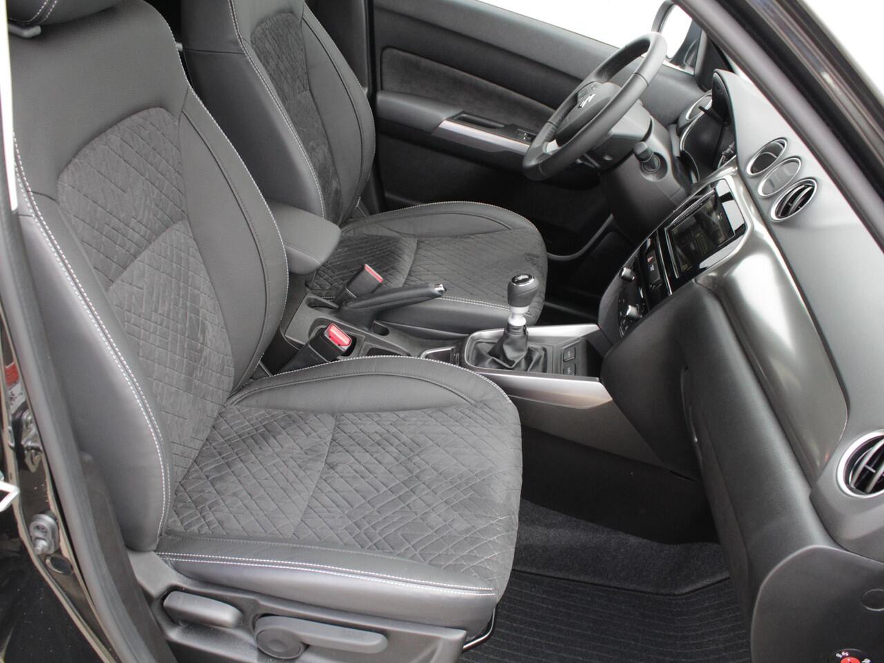 Suzuki VITARA 1.4 Boosterjet Style Smart Hybrid | Navi | Panodak | Adap. Cruise | Leder | Lm-Velgen