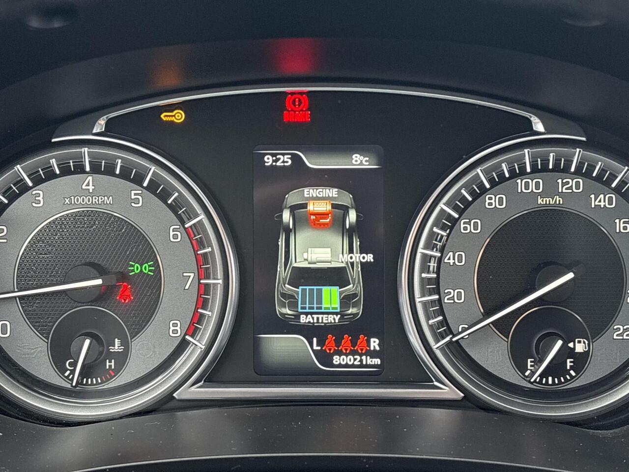 Suzuki VITARA 1.4 Boosterjet Style Smart Hybrid **DODEHOEK DETECTIE/ STOELVERWARMING/ NAVIGATIE/ KEYLESS**