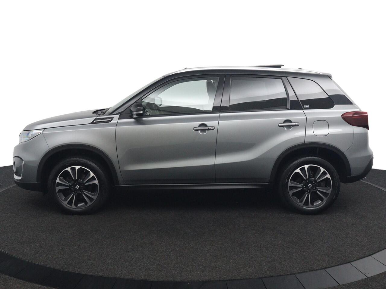 Suzuki VITARA 1.4 Boosterjet Style Smart Hybrid | Schuif-Kanteldak | Alcantara Bekleding | Keyless Entry | Dodehoek Detectie | Stoelverwarming |