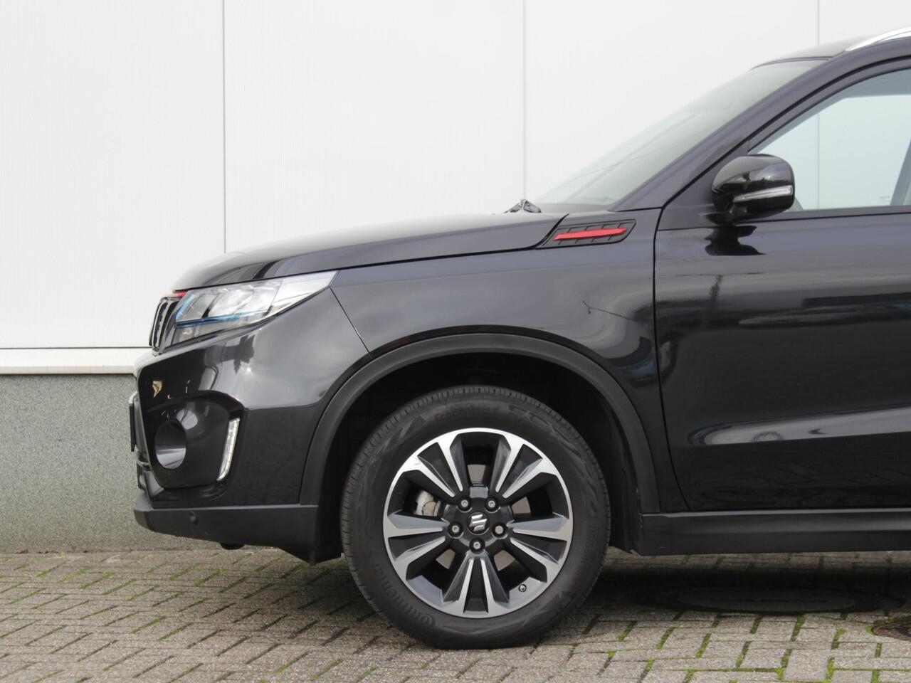 Suzuki VITARA 1.5 Hybrid Style Automaat | Navi | Adap. Cruise | Schuifdak | Park sens | Lm-Velgen | Trekhaak