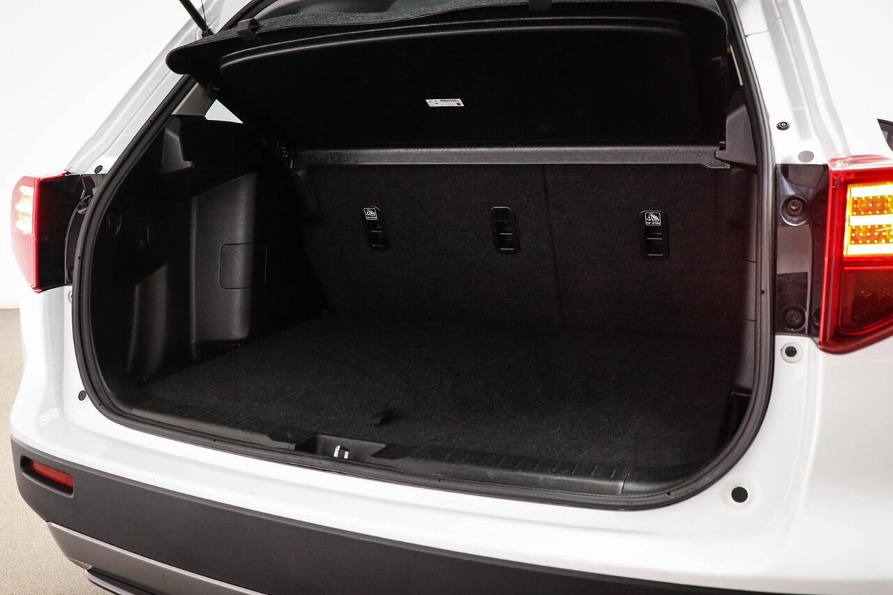 Suzuki VITARA 1.5 Hybrid Select | LED | STOELVERWARMING | DAB | CAMERA