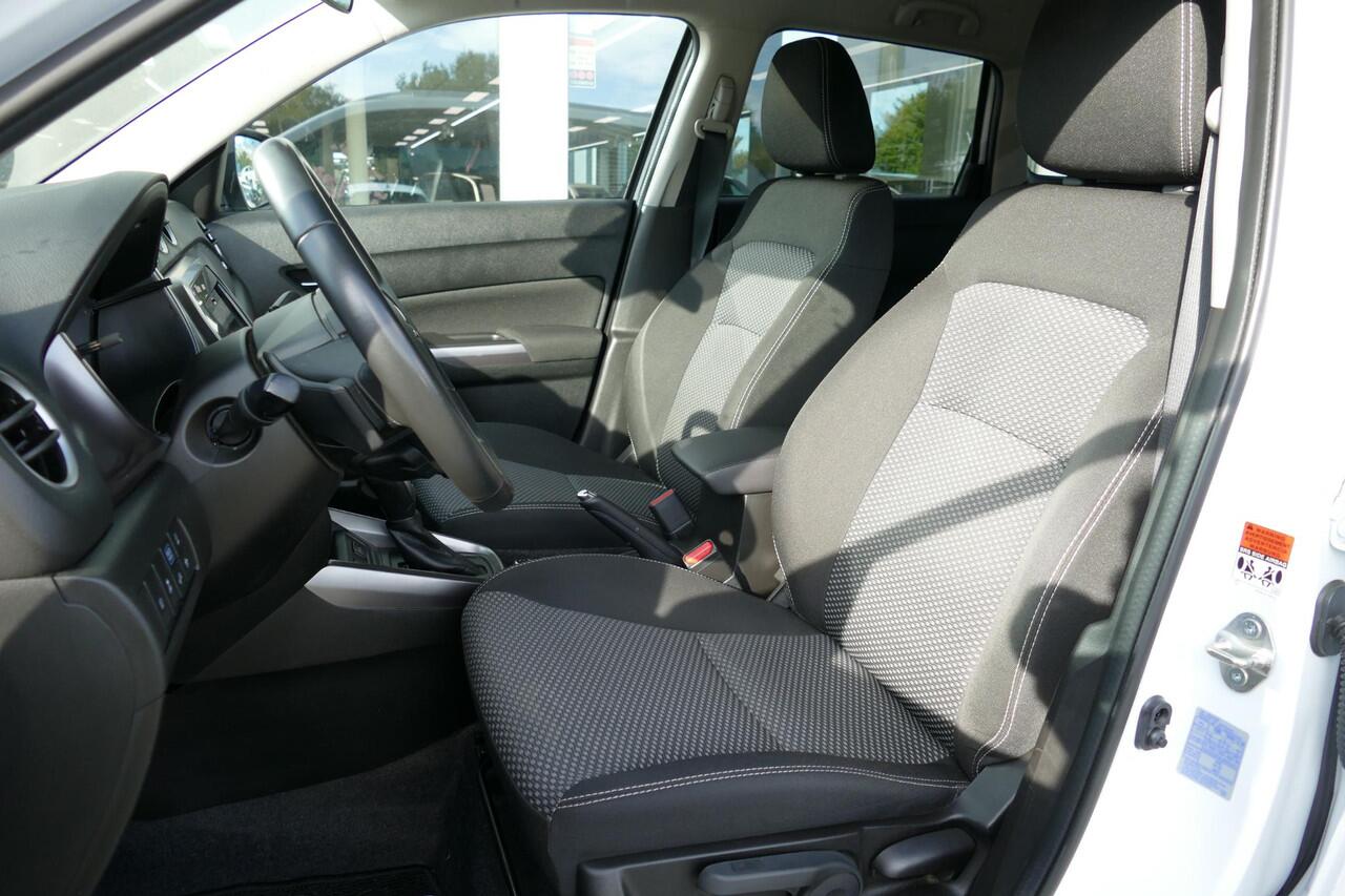 Suzuki VITARA 1.5 Hybrid Select AllGrip | Camera | Stoelverwarming | Climate control | rijklaarprijs