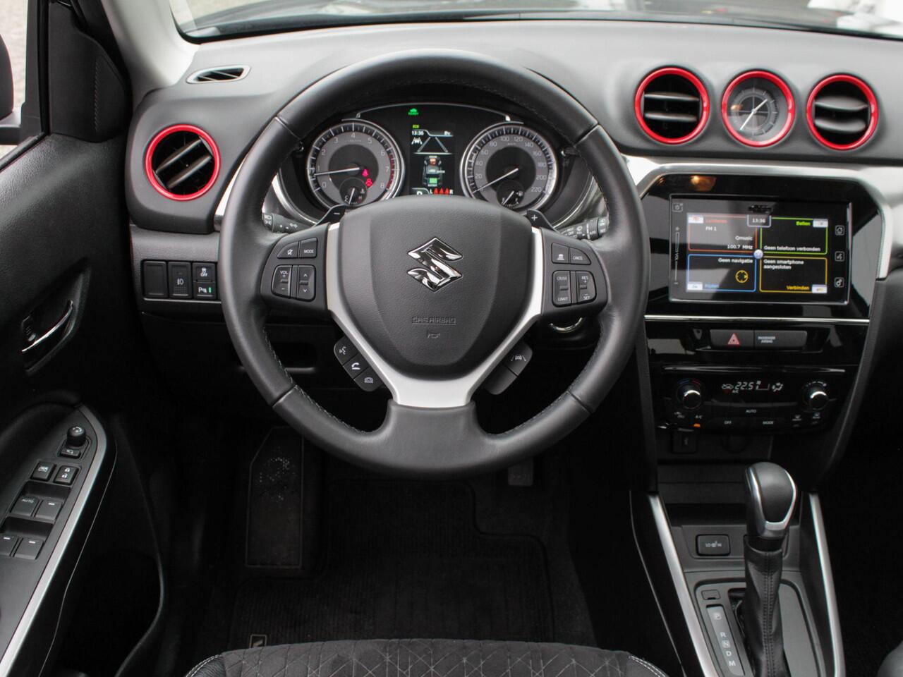 Suzuki VITARA 1.5 Hybrid Style Automaat | Navi | Adap. Cruise | Schuifdak | Park sens | Lm-Velgen | Trekhaak