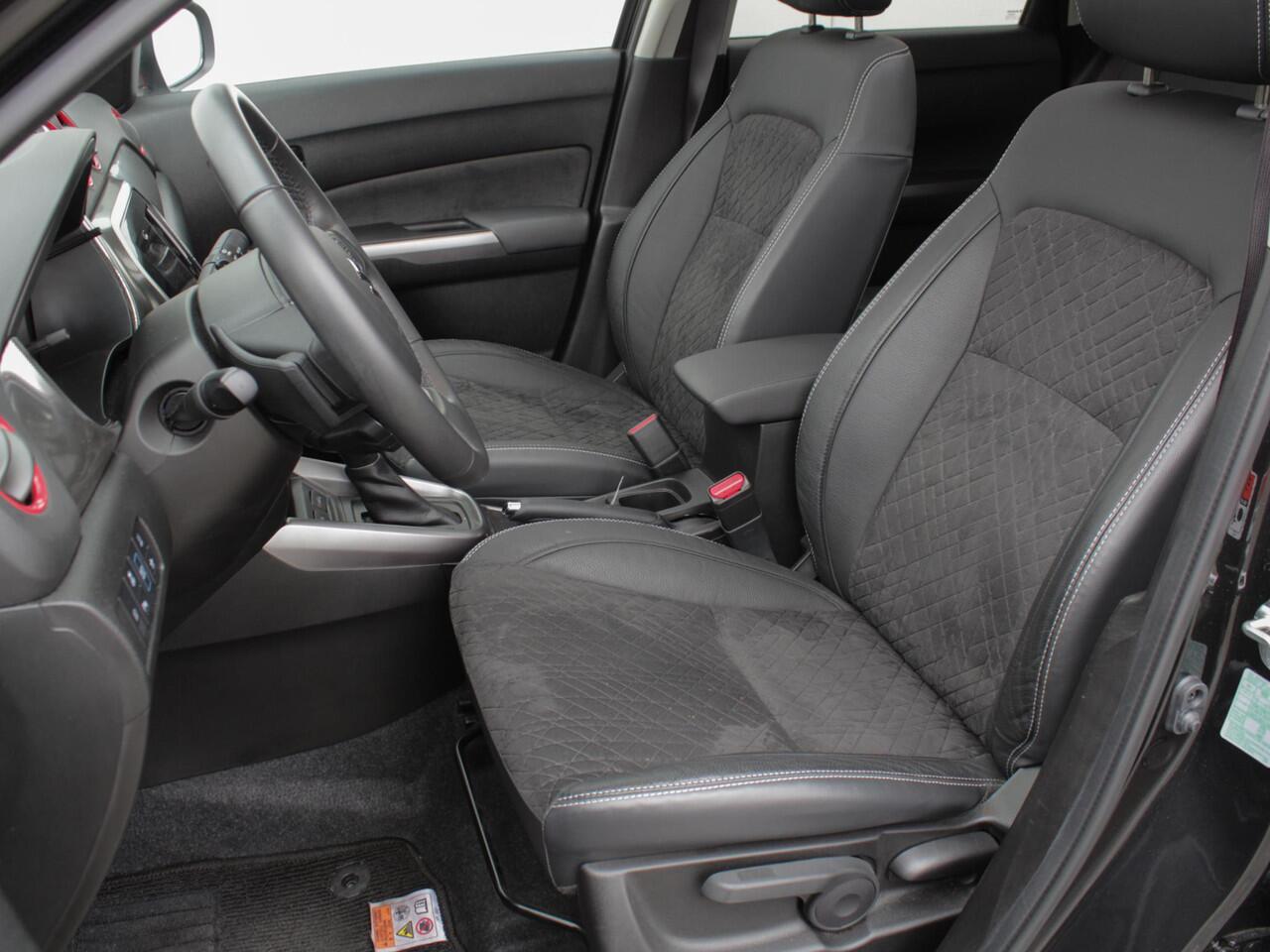 Suzuki VITARA 1.5 Hybrid Style Automaat | Navi | Adap. Cruise | Schuifdak | Park sens | Lm-Velgen | Trekhaak