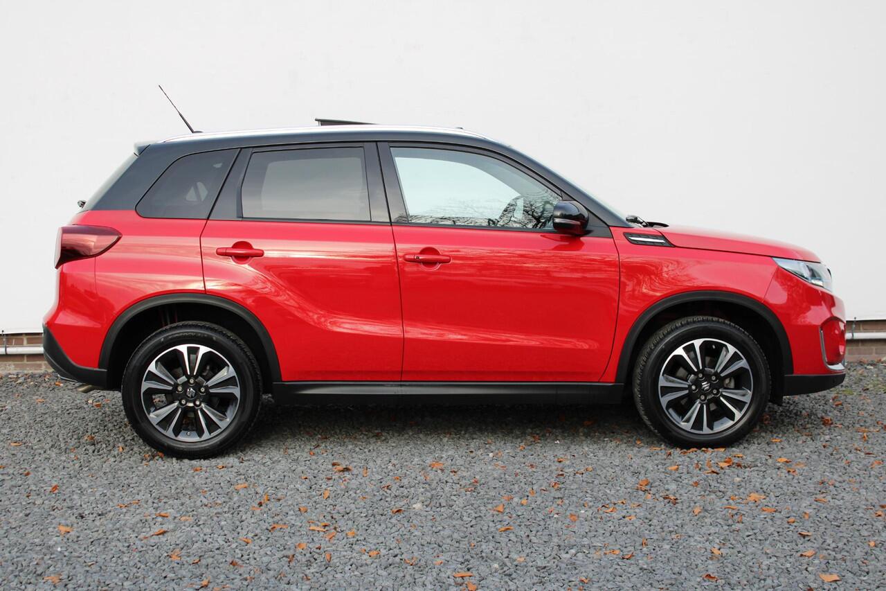 Suzuki VITARA 1.4 Boosterjet Style Smart Hybrid , All-Seasons, Panodak, Dealer onderhouden, Stijl uitvoering!