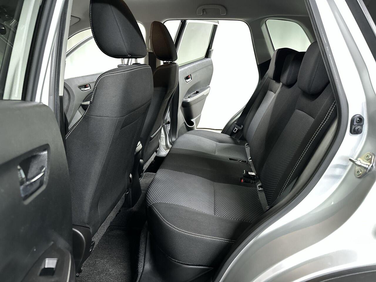 Suzuki VITARA 1.5 Hybrid Select Automaat | Navi | Trekhaak | Stoelverwarming