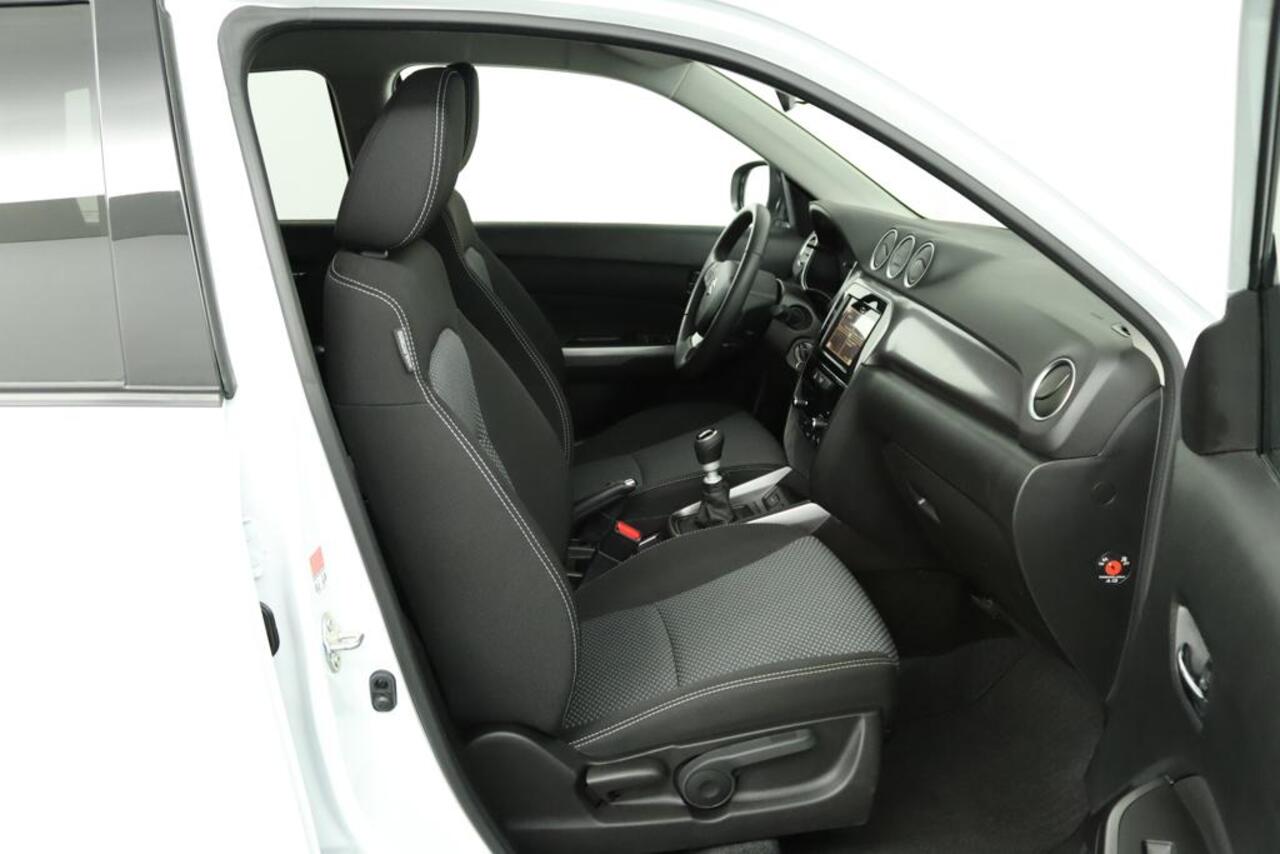 Suzuki VITARA 1.4 Boosterjet Select Smart Hybrid | Climate control | Cruise control | Camera | Stoelverwarming | Apple car play, Android auto |