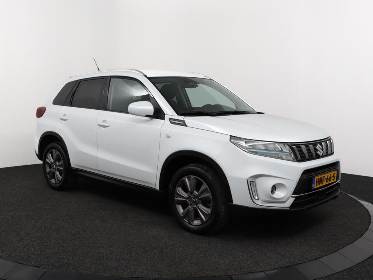 Suzuki VITARA 1.4 Boosterjet Select Smart Hybrid | Climate control | Cruise control | Camera | Stoelverwarming | Apple car play, Android auto |