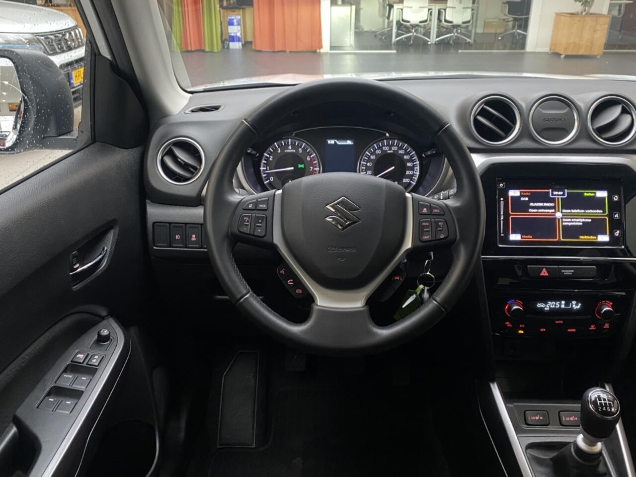 Suzuki VITARA 1.4 BoosterJet Select SmartHybride [ 1500KG TREKGEWICHT I DEALE
