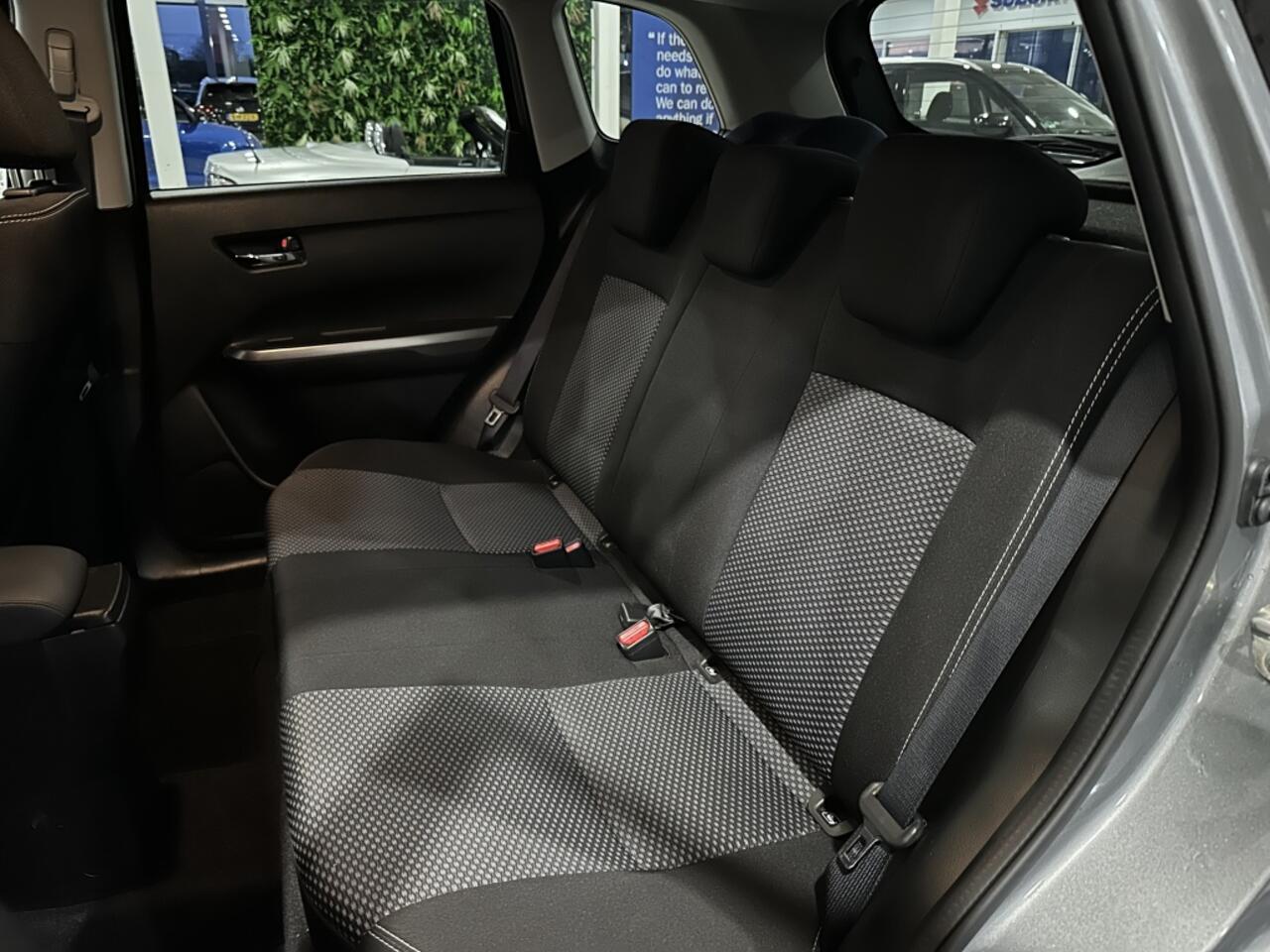 Suzuki VITARA 1.4 BoosterJet Select SmartHybride [ 1500KG TREKGEWICHT I DEALE