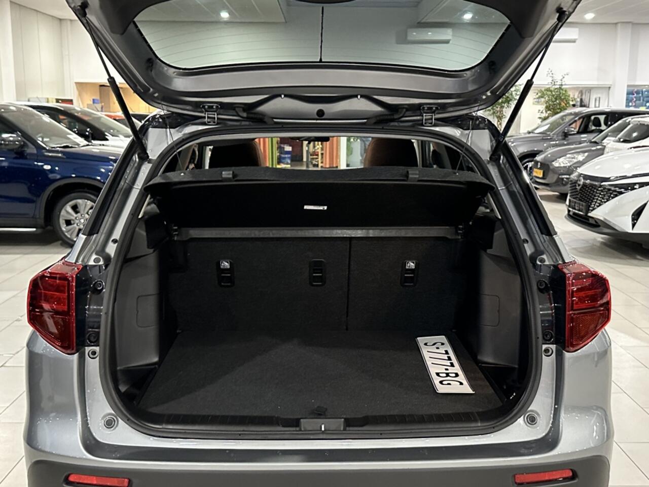 Suzuki VITARA 1.4 BoosterJet Select SmartHybride [ 1500KG TREKGEWICHT I DEALE