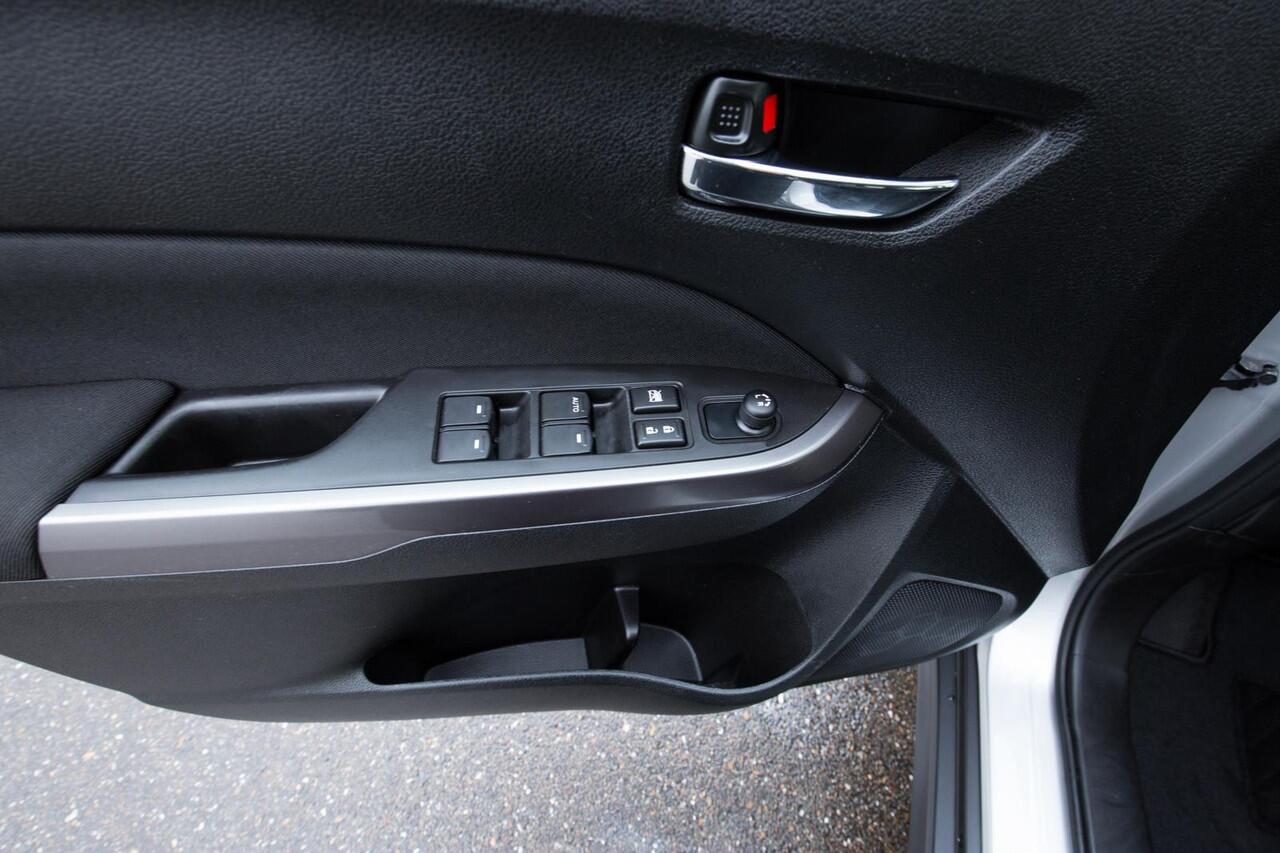 Suzuki VITARA 1.5 Hybrid Style