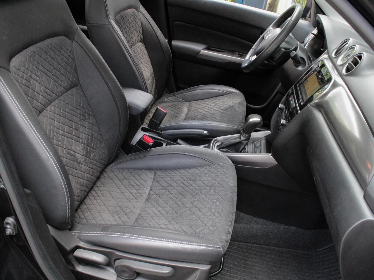 Suzuki VITARA 1.5 Hybrid Style Automaat | Navi | Panodak | Clima | Adap. Cruise | Camera | Lm-Velgen