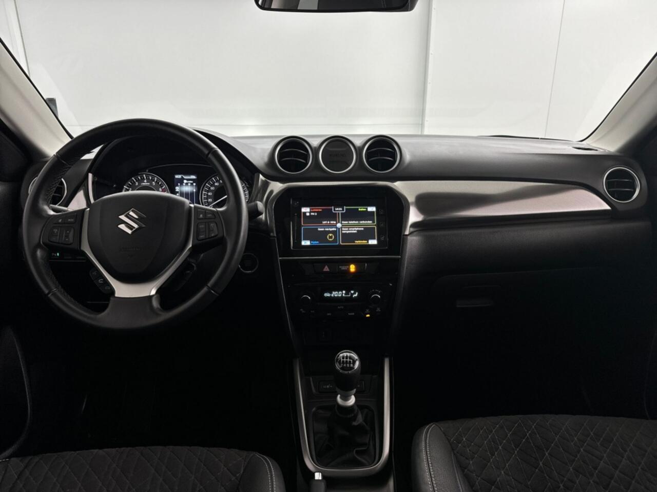 Suzuki VITARA 1.4 Boosterjet Style Smart Hybrid | Panoramadak | Lederen Bekleding | Adaptieve Cruise Control