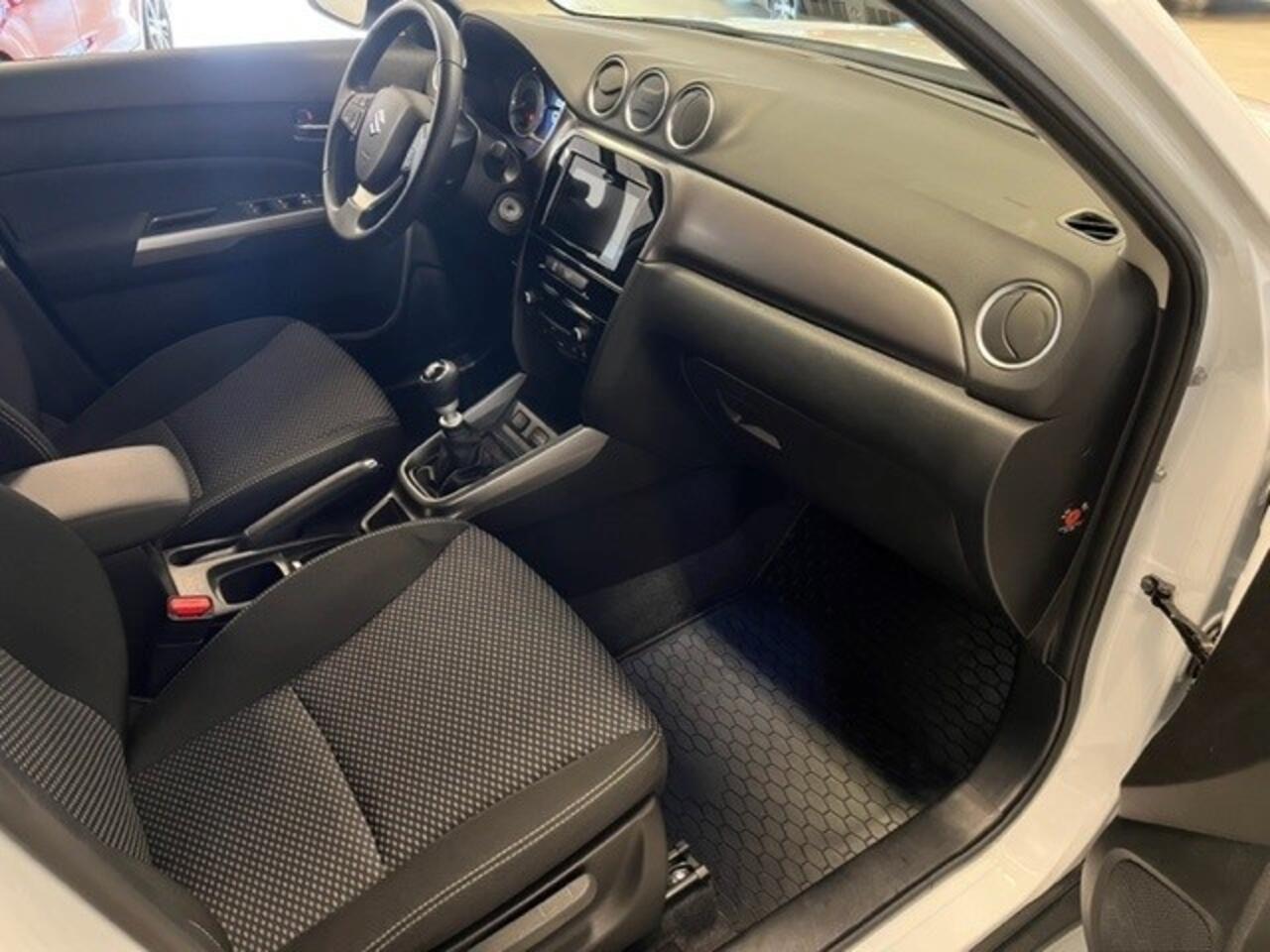 Suzuki VITARA 1.5 Full Hybrid Select automaat Allgrip ( Apple Carplay / Androi