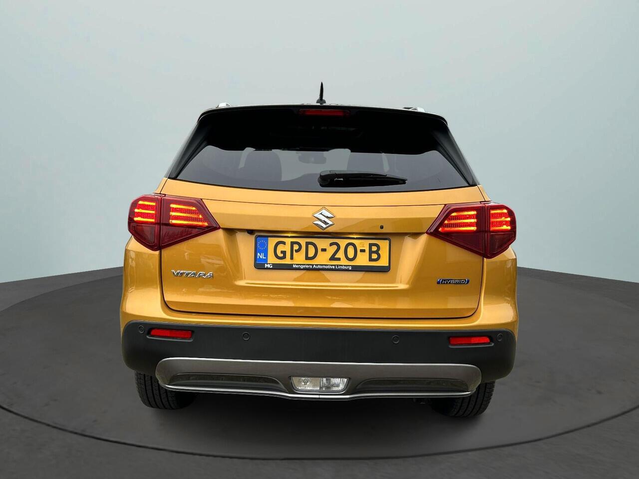 Suzuki VITARA 1.5 Hybrid Style | Rijklaar | Panoramadak | Navigatie | Climate Control | Cruise Control Adaptief