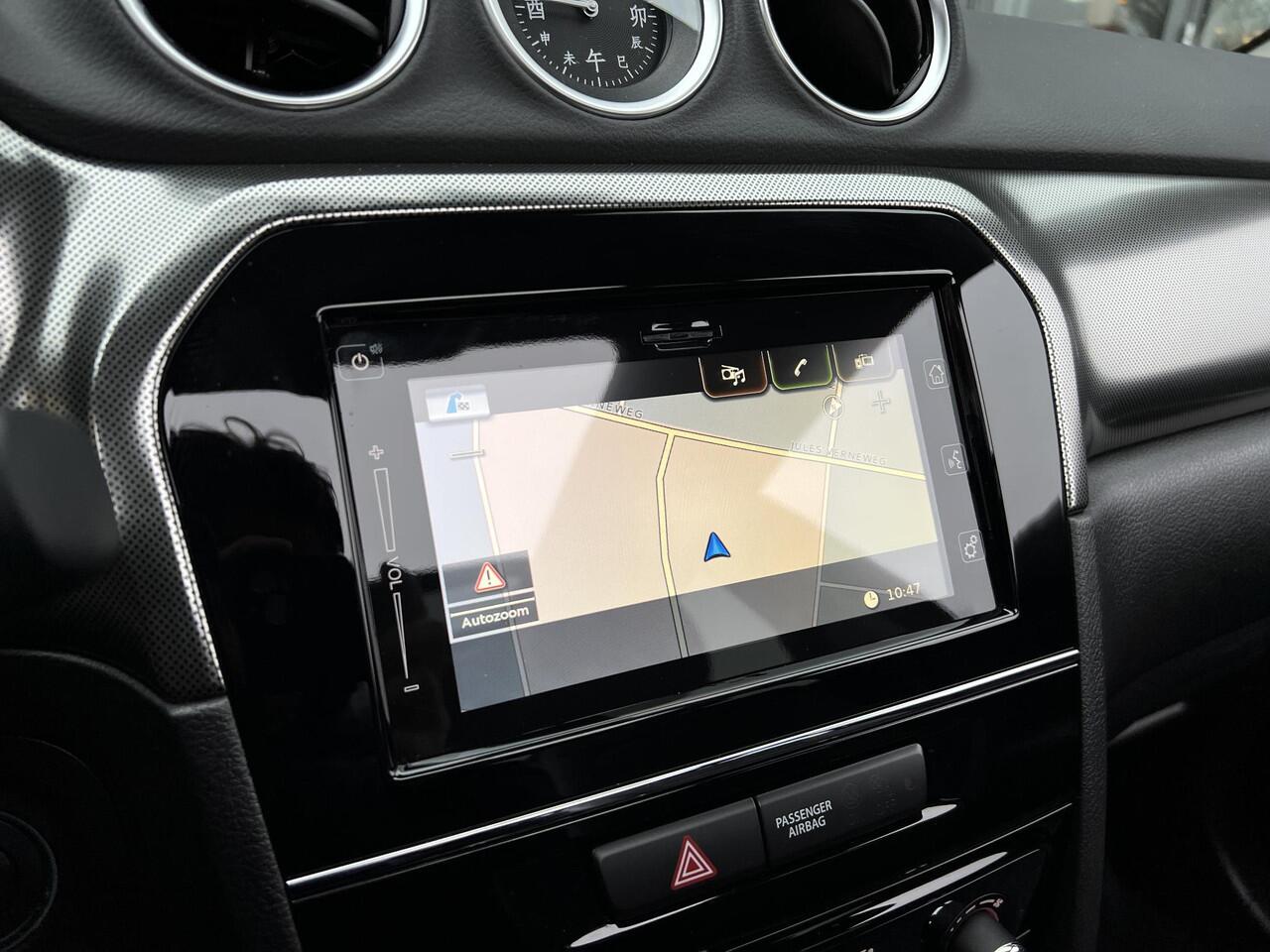 Suzuki VITARA 1.5 Hybrid Style | Schuifkanteldak | Navigatie | Trekhaak |