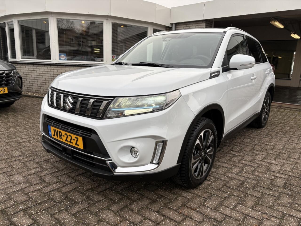 Suzuki VITARA 15 Hybr. Style AUTOMAAT Panodak