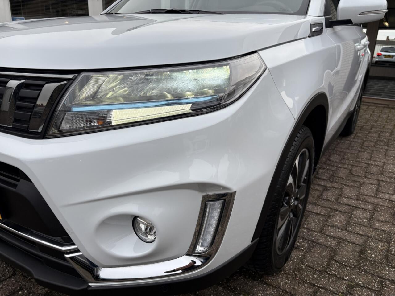 Suzuki VITARA 15 Hybr. Style AUTOMAAT Panodak