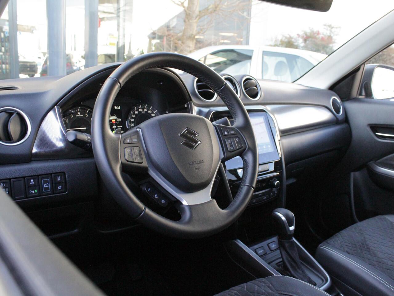Suzuki VITARA 1.5 Hybrid Style Automaat | Navi | Adap. Cruise | All Season | Lm-Velgen