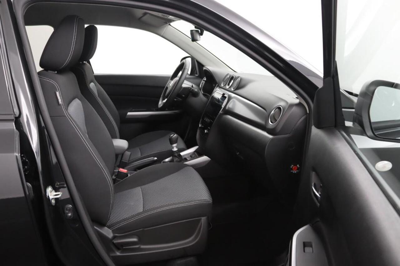 Suzuki VITARA 1.4 Boosterjet Select Smart Hybrid | ¤1000,- Korting | Nieuwe Auto | Navigatie | Keyless Entry | Dodehoek Detectie | Stoelverwarming |