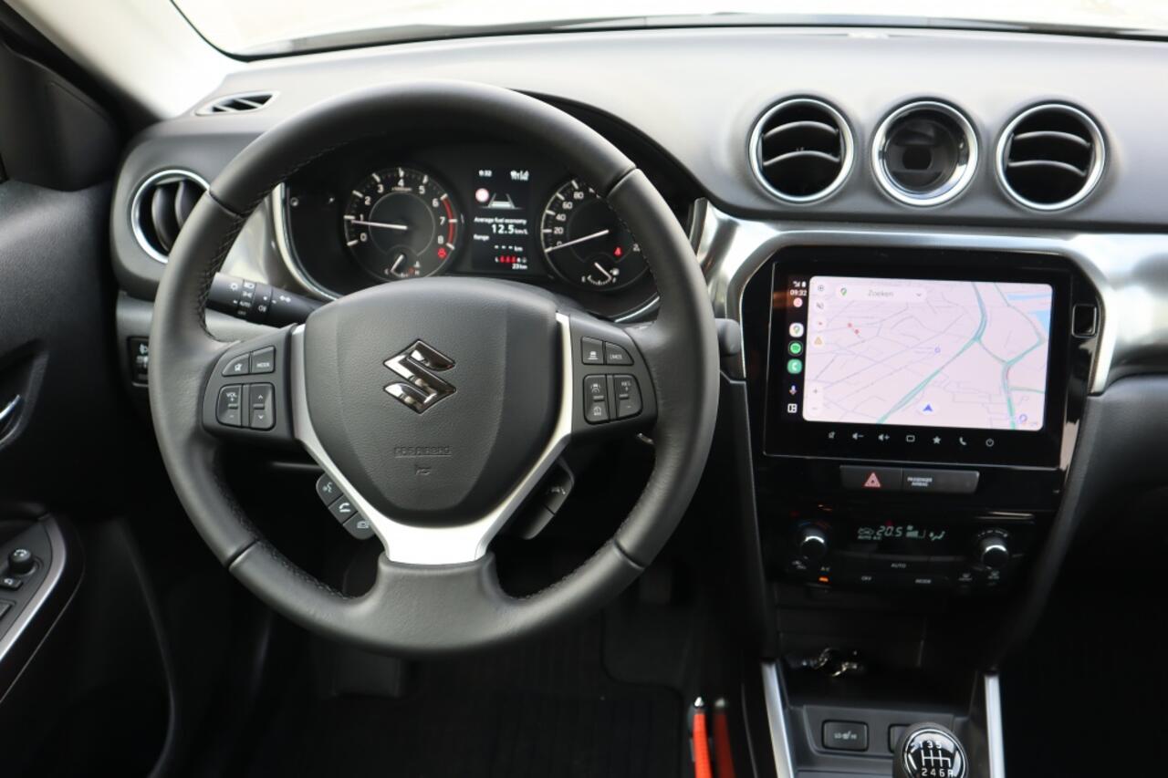 Suzuki VITARA 1.4 BoosterJet Style Hybrid Treeplanken/AdaptiveCruise/Apple/And