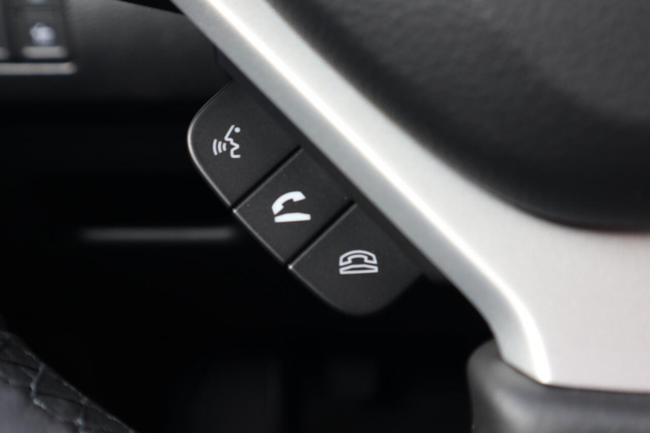 Suzuki VITARA 1.4 BoosterJet Style Hybrid Treeplanken/AdaptiveCruise/Apple/And