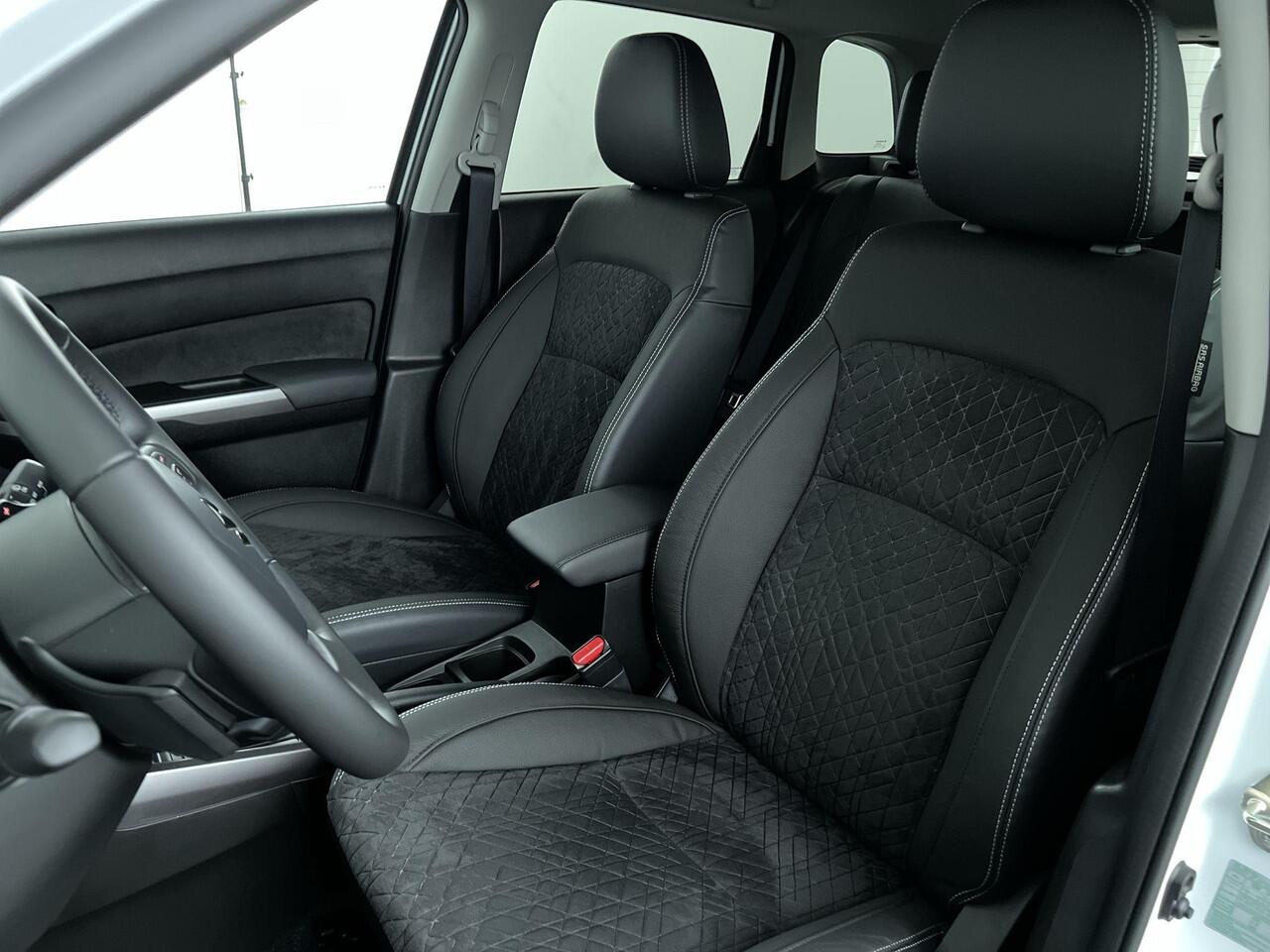 Suzuki VITARA 1.5 Hybrid Style | Rijklaar | Parkeersensoren | Dodehoeksensor | Navi