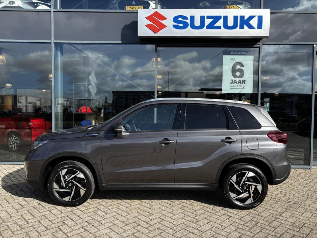 Suzuki VITARA 1.4 Boosterjet Style Smart Hybrid | Rijklaarprijs 1500 kg trekgewicht!
