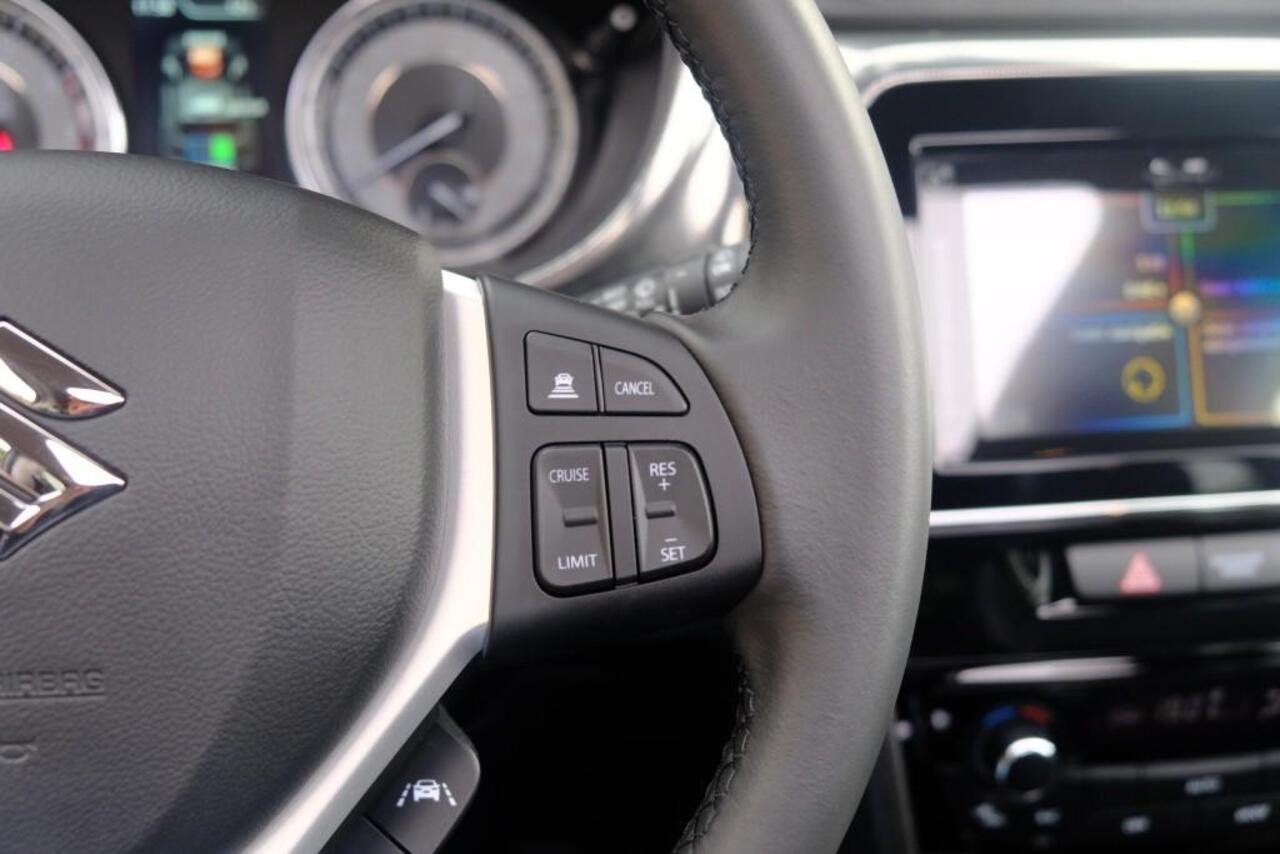 Suzuki VITARA 1.4 Boosterjet 130pk Style Smart Hybrid | Navi | App Connect | Climate | Adaptive Cruise | Panoramadak | Camera | Keyless | Blind Spot