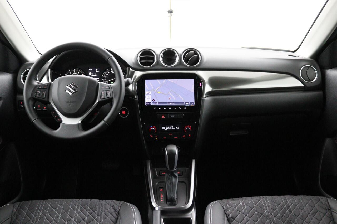 Suzuki VITARA 1.4 Boosterjet Smart Hybrid Style Automaat | Bi Tone | Alcantara Bekleding | Parkeersensoren Rondom | Draadloos Apple Carplay & Android Auto |