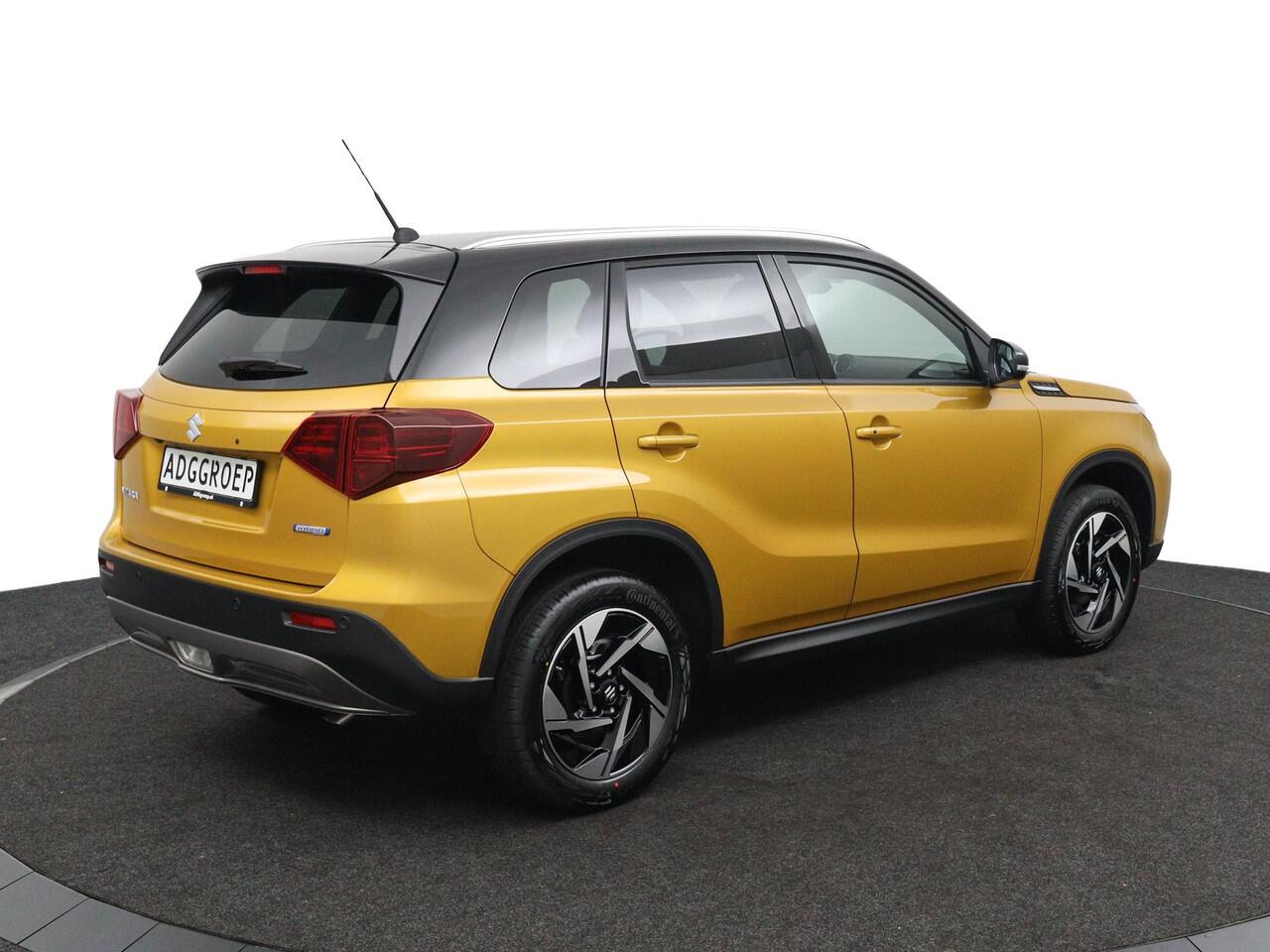 Suzuki VITARA 1.4 Boosterjet Smart Hybrid Style Automaat | Bi Tone | Alcantara Bekleding | Parkeersensoren Rondom | Draadloos Apple Carplay & Android Auto |