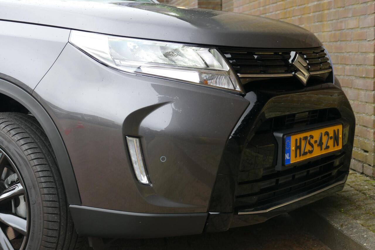 Suzuki VITARA 1.4 Boosterjet Smart Hybrid Style | DEMO | RIJKLAARPRIJS | 18 INCH VELGEN|