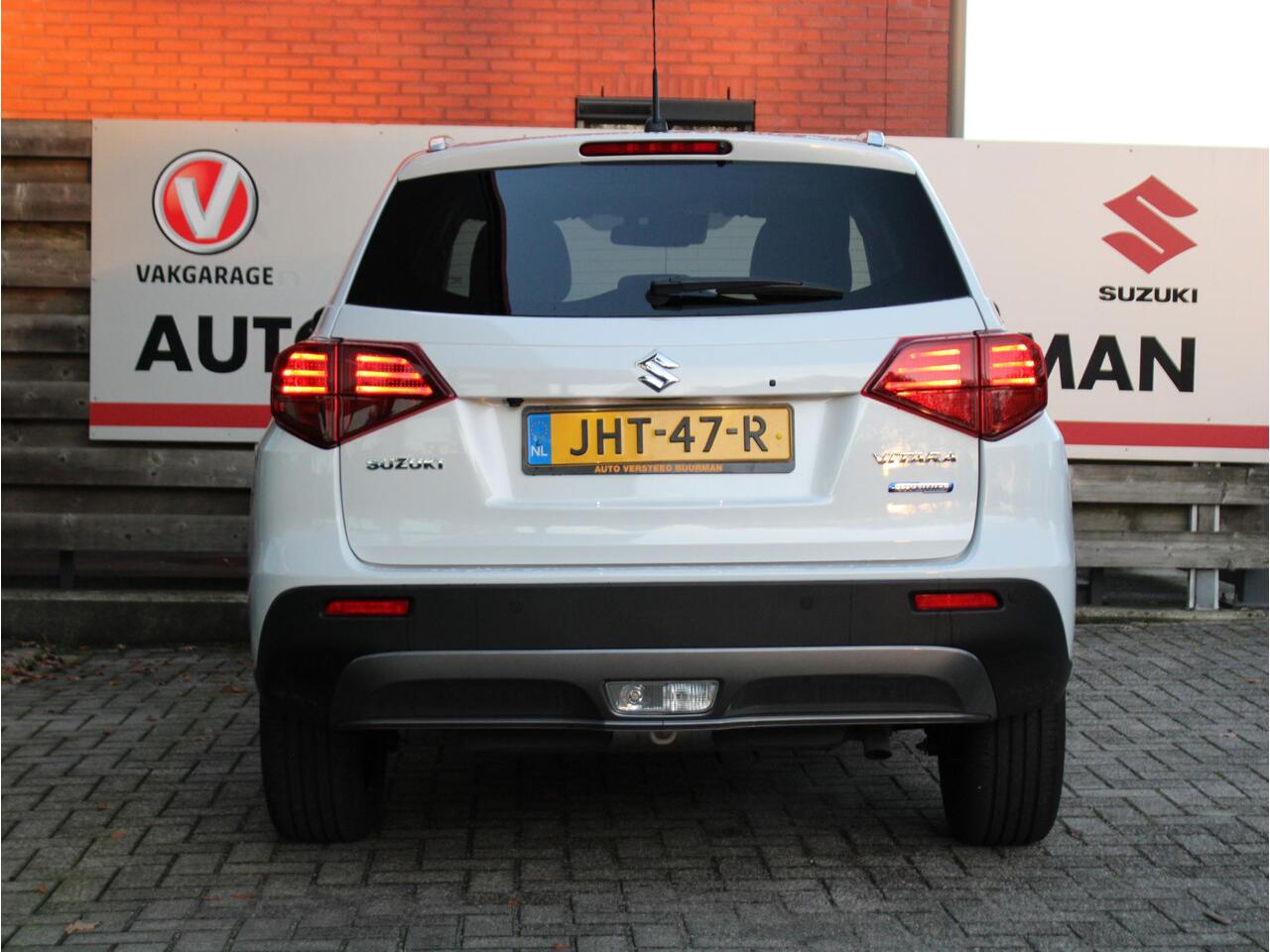 Suzuki VITARA 1.4 Boosterjet Style Smart Hybrid Achteruitrijcamera, Cruise Control Adaptief, Stoelverwarming, Navigatie, Apple Carplay/Android Auto