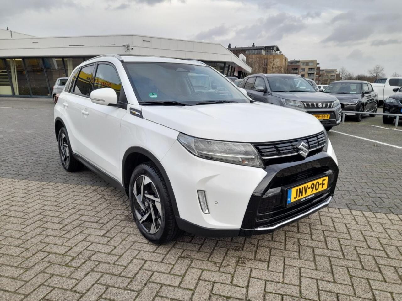 Suzuki VITARA 1.5 HYBRID STYLE AUTOMAAT PANO DAK CAMERA NAVI ADD. CRUISE