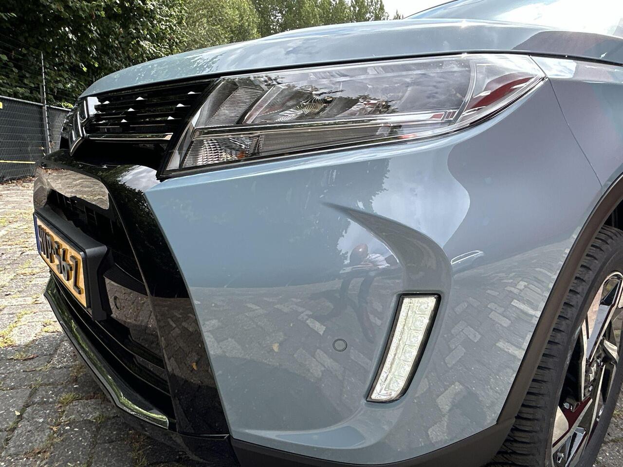 Suzuki VITARA 1.4 Boosterjet Style Smart Hybrid RIJKLAAR | DEMO | All-Seasonbanden