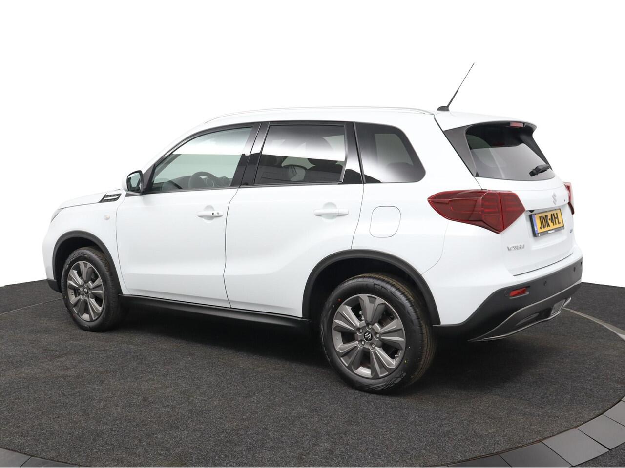 Suzuki VITARA 1.5 Hybrid Select | Automaat | Navigatie | Cruise control adaptive | Climate control | Key Less | Apple carplay, Android auto | Camera | Stoelverwarming |