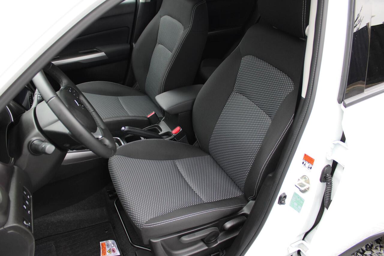 Suzuki VITARA 1.4 Boosterjet Select Smart Hybrid All-Seasons, Nieuwe model met Draadloos Applecarplay/Androidauto!