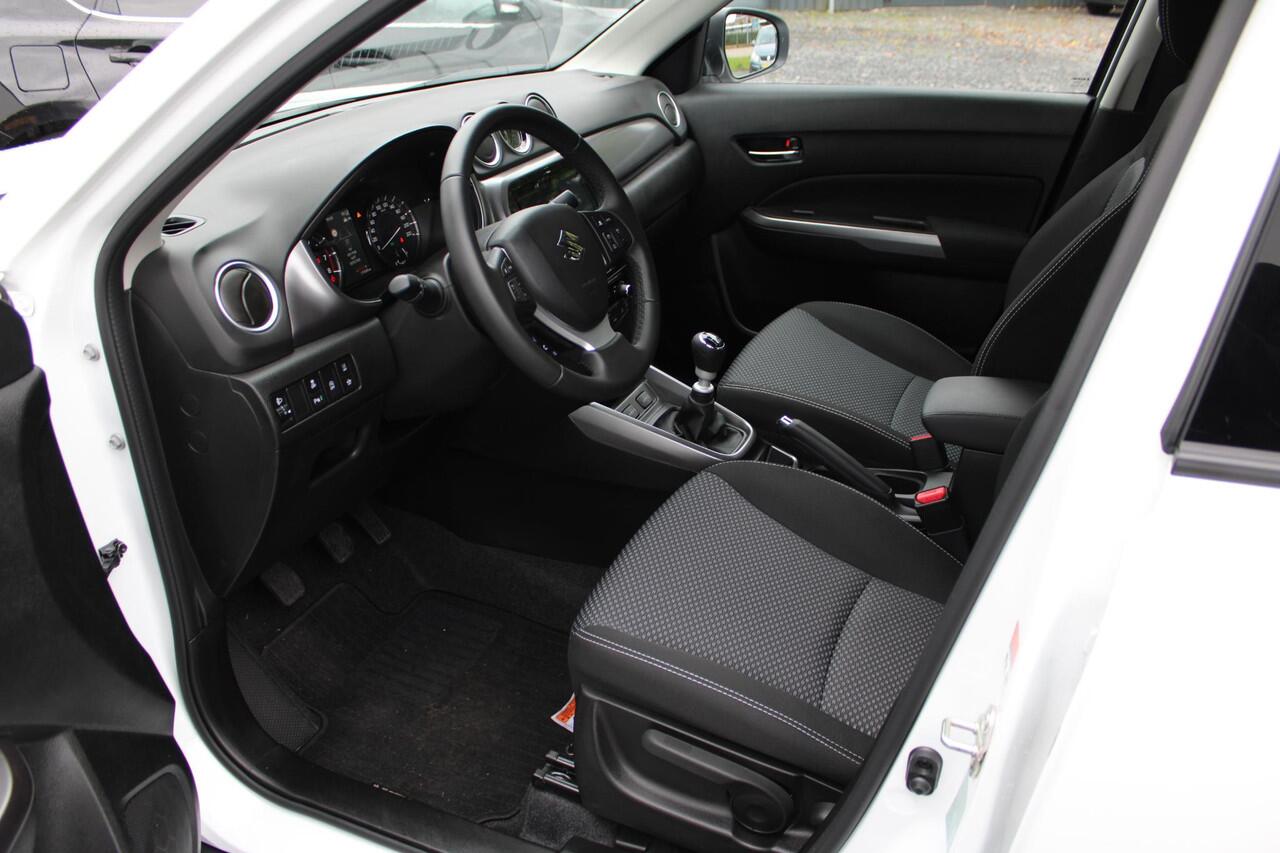 Suzuki VITARA 1.4 Boosterjet Select Smart Hybrid All-Seasons, Nieuwe model met Draadloos Applecarplay/Androidauto!