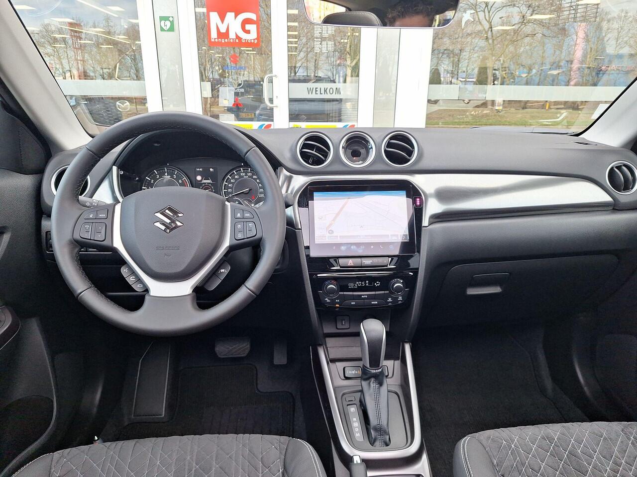 Suzuki VITARA 1.4 Boosterjet Smart Hybrid Style | Rijklaar | Automaat | Panorama dak | Apple Carplay | Stoelverwarming | Keyless entry